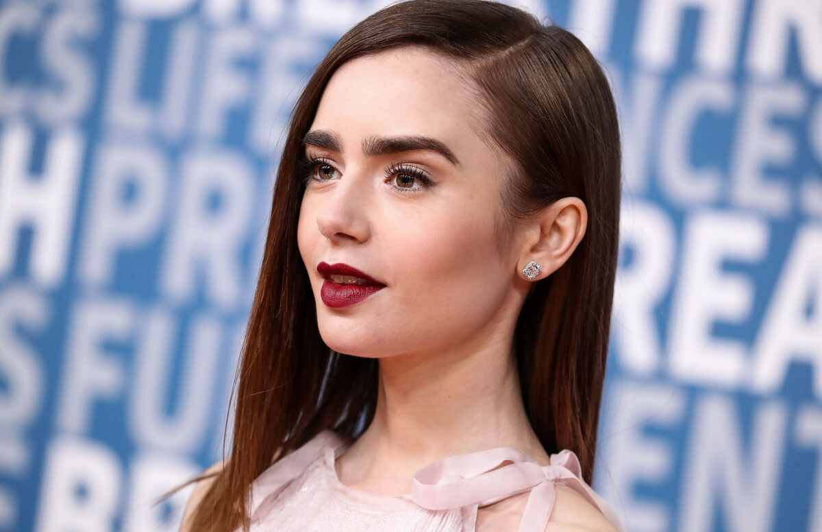 Lily Collins Net Worth 